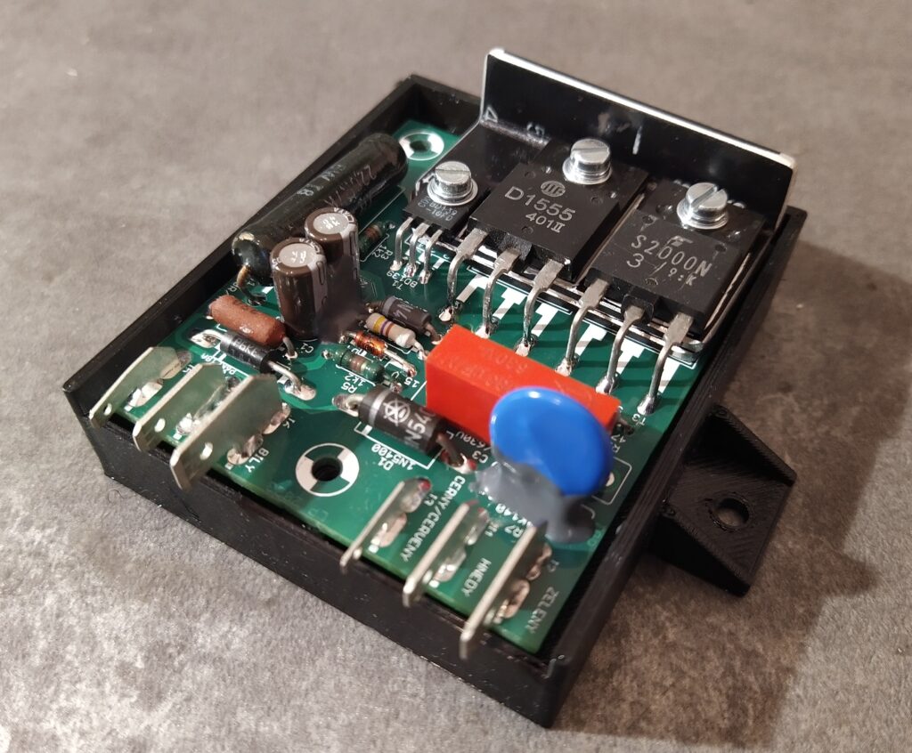 Řídící jednotka elektronického zapalování na MZ150 ETZ.
