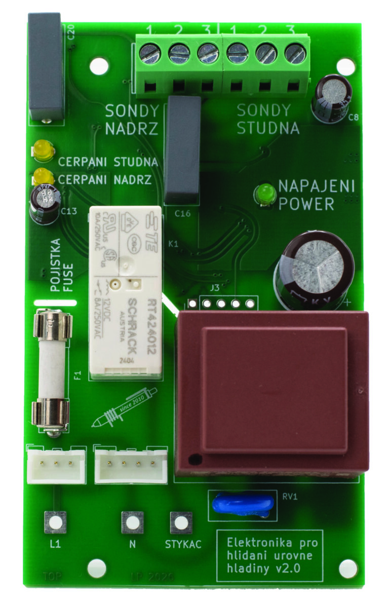 Elektronika SMPL33 - snímač hladiny ve studni s kontrolou vody v nádrži z přední strany.